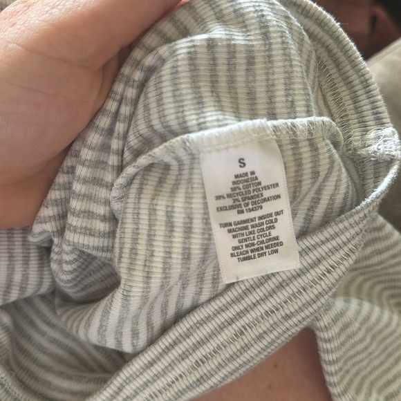 Aeropostale Long Sleeve Sunflower Trio Stripe Cropped Shrunken Tee Size Small - Picture 5 of 5